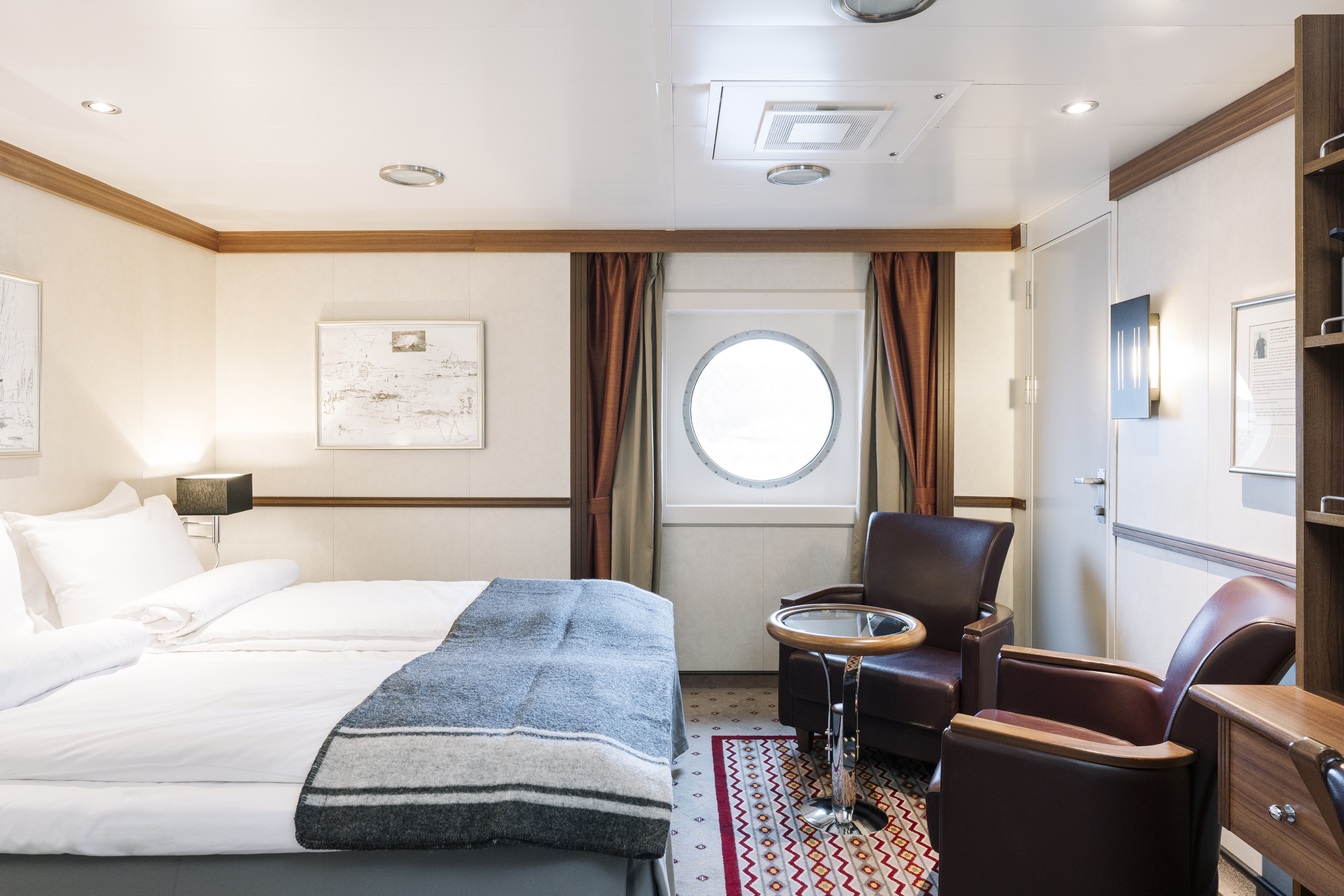 Hurtigruten Expeditions MS Fram F2 - Clara Tuma and Hurtigruten 0.JPG